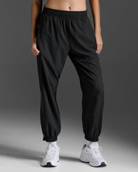 Aero Hi-Rise Woven Jogger