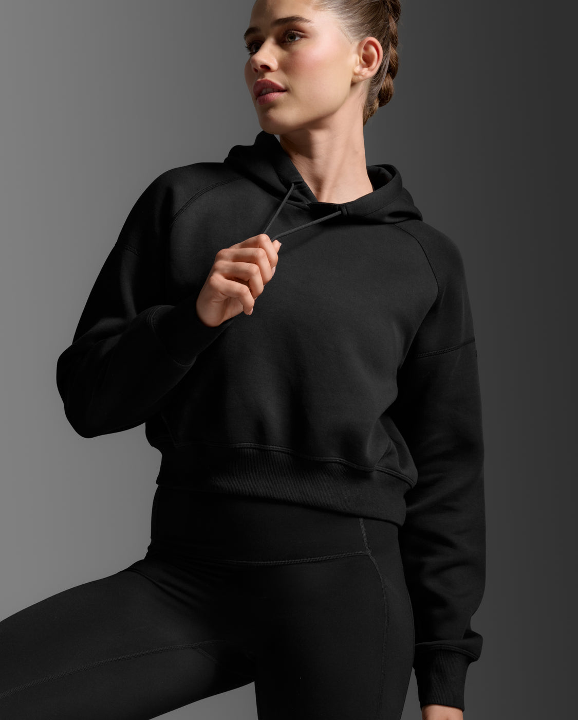 Form Smooth Spacer Crop Hoodie Dam | 2XU