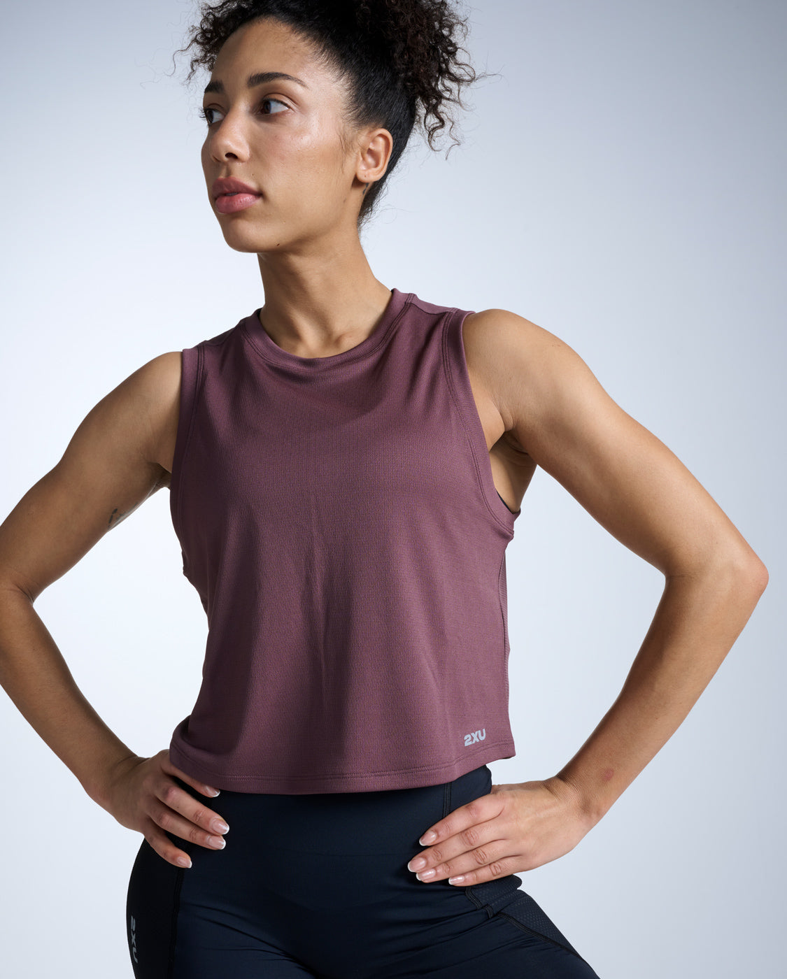 Aero Mesh Crop Tank, Currant/Silver Reflective