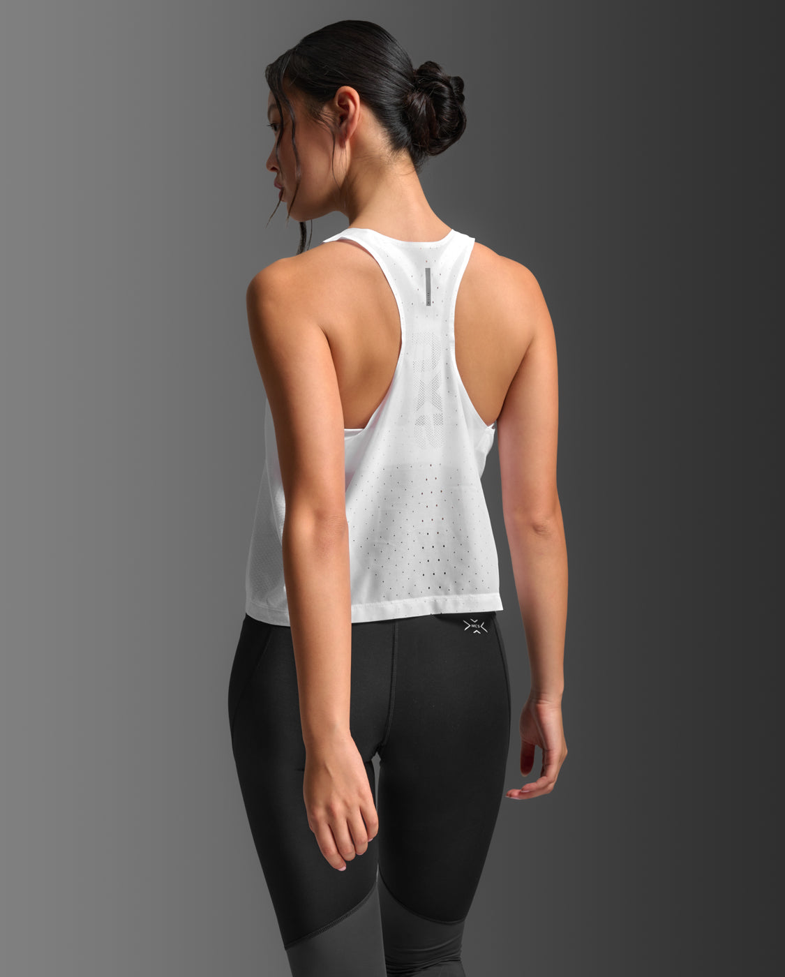 Light Speed React Crop Singlet, White/Silver Reflective
